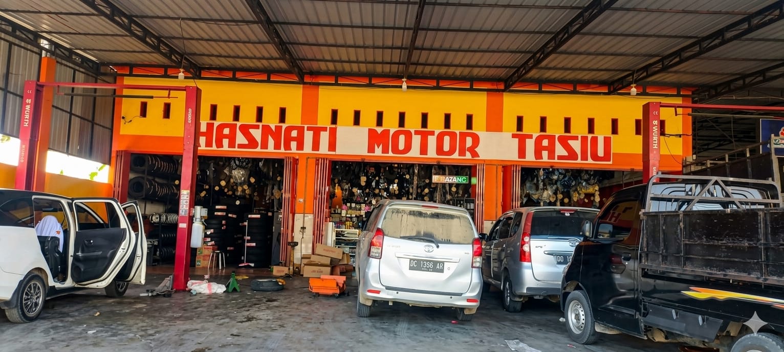 Modern Car Workshop